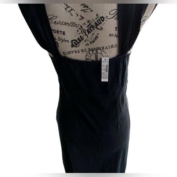 NWT Madewell Square-Neck Midi Dress Sz 6
NO103 - Picture 10 of 13